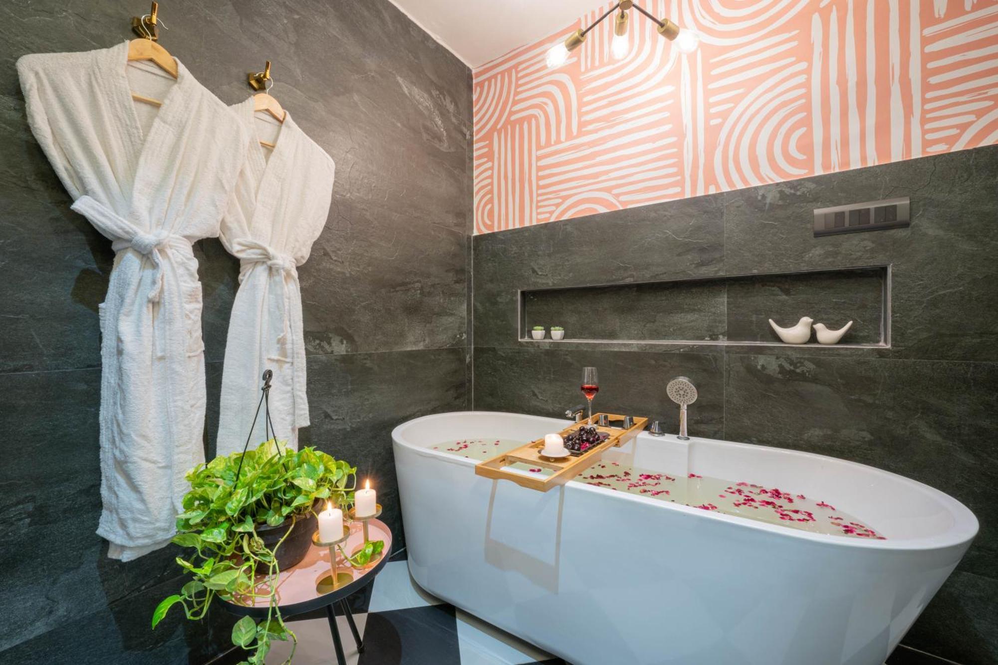 Boutique Hotel By One Tree Gurgaon Esterno foto