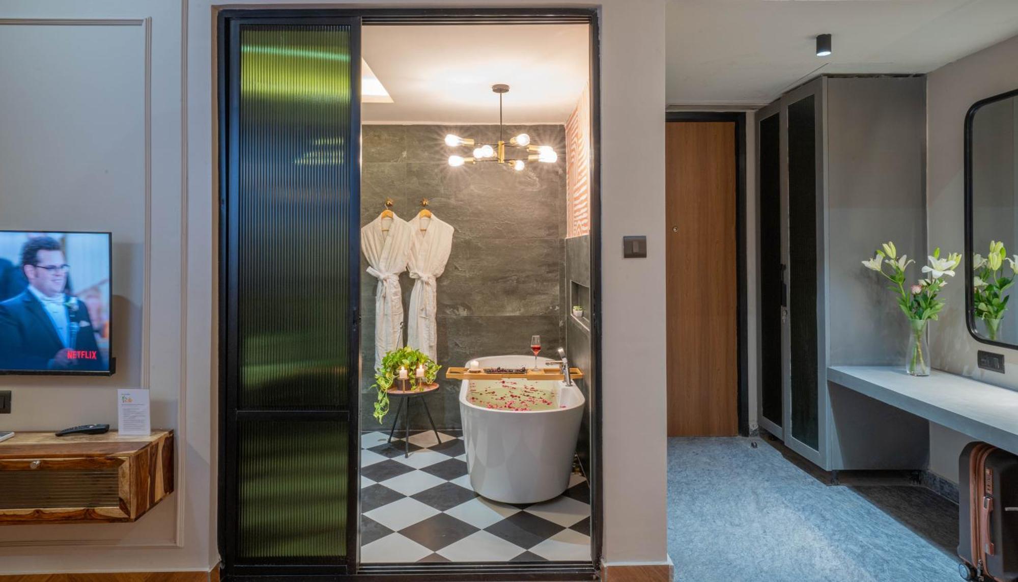 Boutique Hotel By One Tree Gurgaon Esterno foto